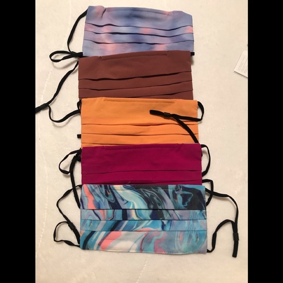 3 packs for $5. New Athleta everyday 5 face mask. - Picture 6 of 13